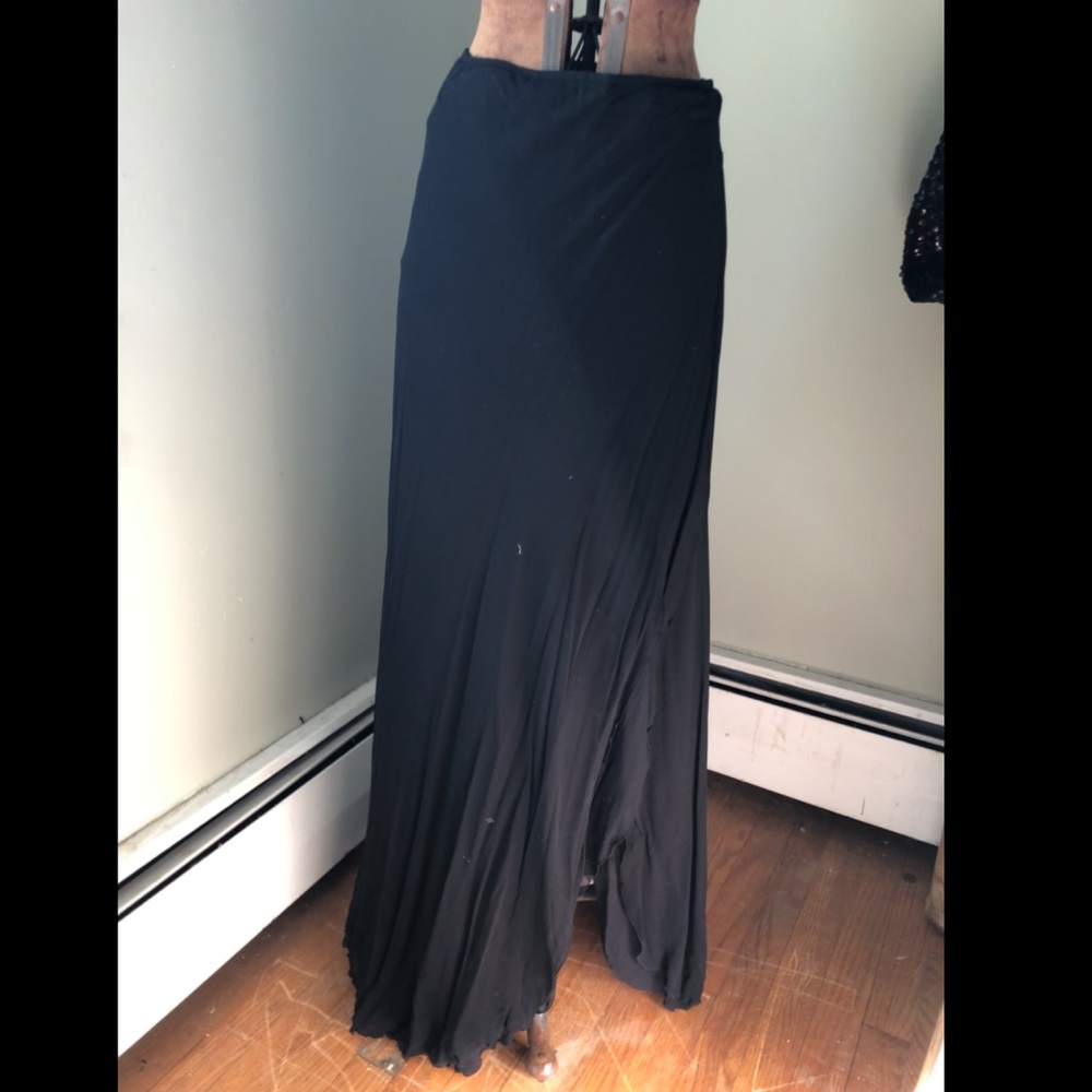 NEW W TAGS! St John black long silk skirt
